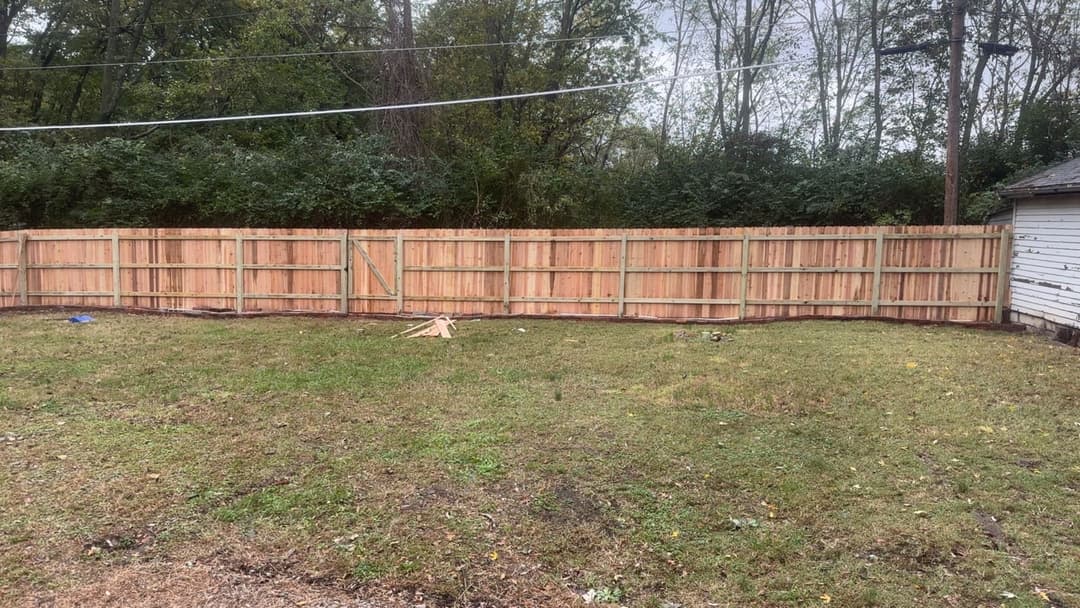 Wood privacy fence